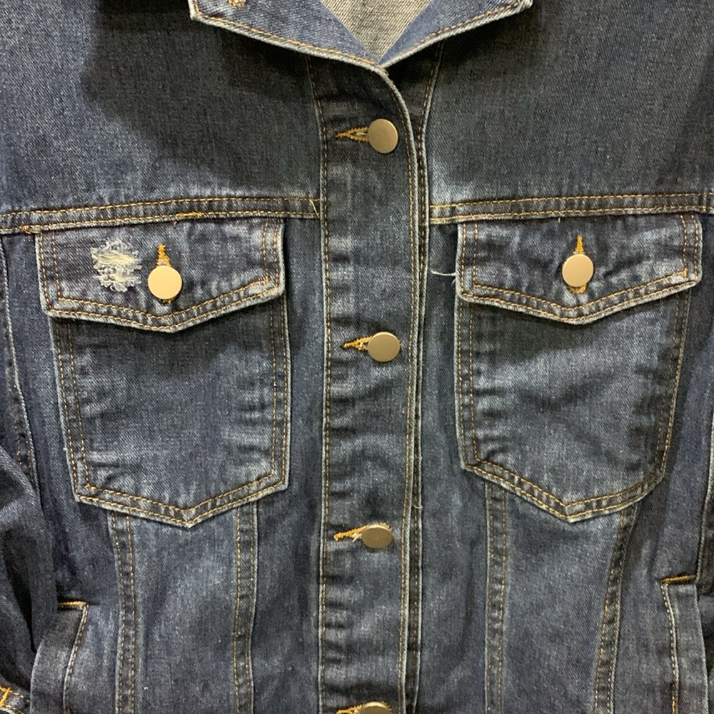 Denim distressed Jacket Women’s Sz 1X Button down 6-Pocket Classic For all Ages - Picture 4 of 9